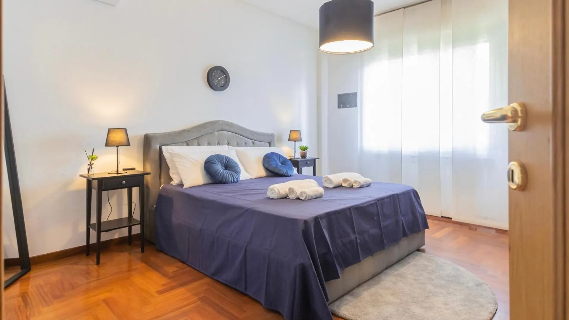 6Min To Cascata Di Nesso- Private Parking Διαμέρισμα